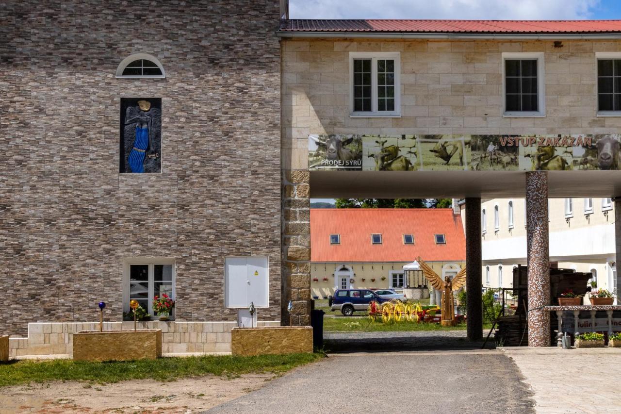 Penzion Kozí farma Nový Dvůr Česká Lípa Esterno foto